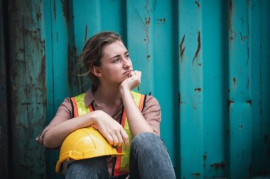 Coronavirus Covid-19 Epidemic Empact Unnempact of Labor, Covid19 Krizi 'nden sonra Ümitsiz Kadın İşçi. Coronavirüs Durumu ve İşsizlikten İş Çöküşü 