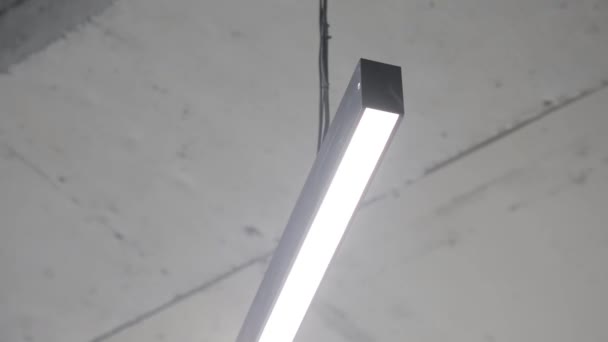 Połyskujące lampy halogenowe — Wideo stockowe