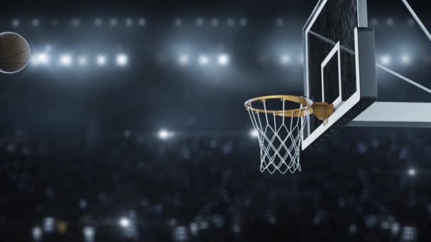 Basketbal zasáhl koš ve zpomaleném filmu na pozadí záblesků kamer — Stock video