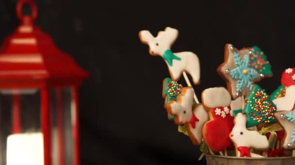 棒でクリスマスのジンジャーブレッドのクッキー — ストック動画