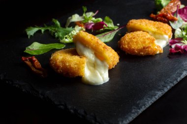 Ekmekli mozzarella peynir sopa-2