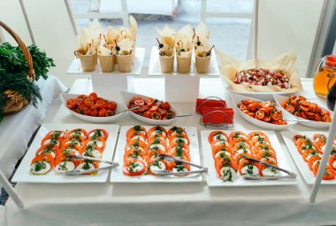 Vejetaryen tablo olarak bir arabası stilize.