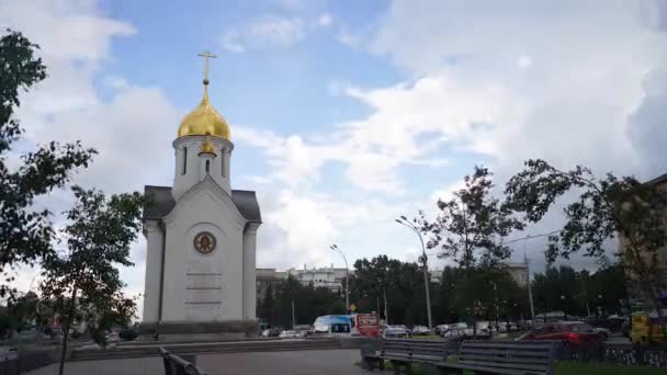 Novosibirsk, Rusland - kapel van St. Nicolaas. Timelapse. — Stockvideo