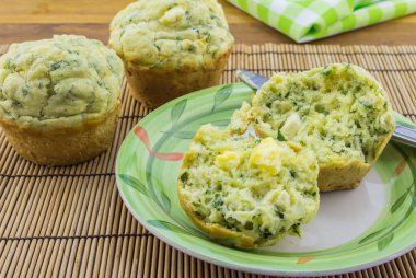 Feta ve ıspanaklı kek tabakta - Savoury Muffin arka planı