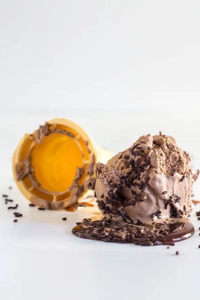 Dropped Icecream Cone Chocolate Icecream Sauce Sprinkles Isolated White Selective — Stock Photo, Image