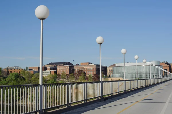 A ponte Washington Ave da Universidade de Minnesota — Fotografia de Stock