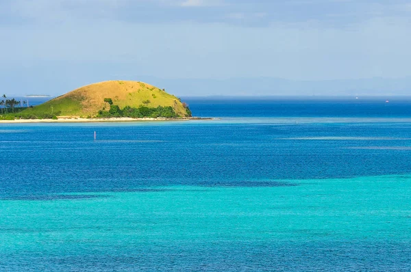 Panorama desde el mirador en la isla de Mana, Fji —  Fotos de Stock
