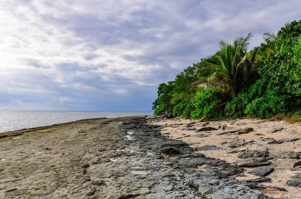 Sulla spiaggia di Bounty Island nelle Figi — Foto Stock