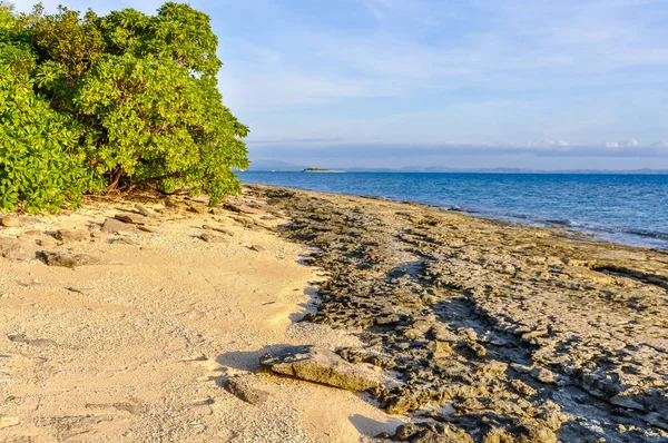 On the beach of Bounty Island in Fiji — Stock Photo, Image
