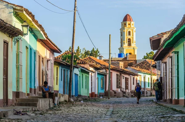 La vida callejera en Trinidad, Cuba — Foto de Stock