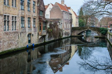 Bruges, Belçika kanalda yansımalar