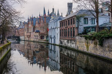 Bruges, Belçika kanalda yansımalar