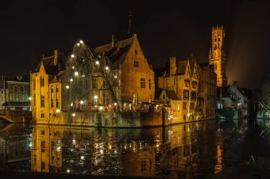Romantik bir gece sahne Bruges, Belçika