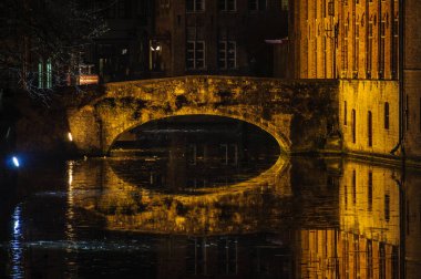 Gece yansıma Bruges, Belçika