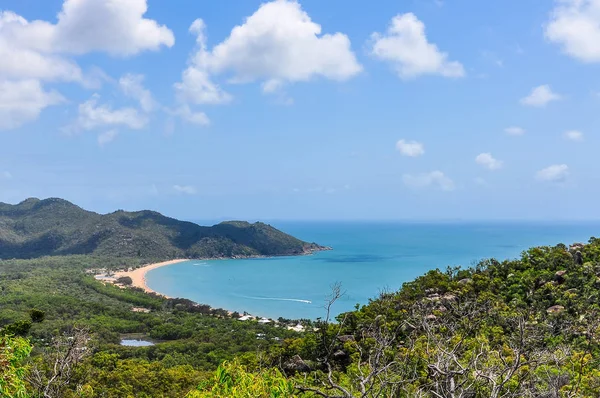 Baía de ferradura em Magnetic Island, Austrália — Fotografia de Stock