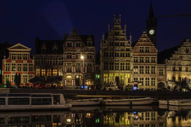 Geceleri yansıma Ghent, Belçika