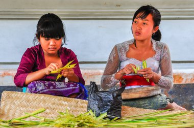 Bali dili kadınlar Tirta Empul Tapınağı, Bali, Endonezya