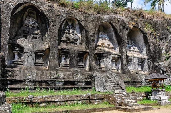 Rock-cut svatyní v Gunung Kawi, Bali, Indonésie — Stock fotografie