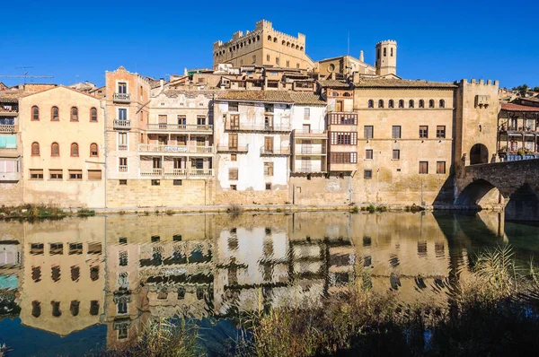 Reflection in the river in Valderrobres, Spain — Stock Photo, Image