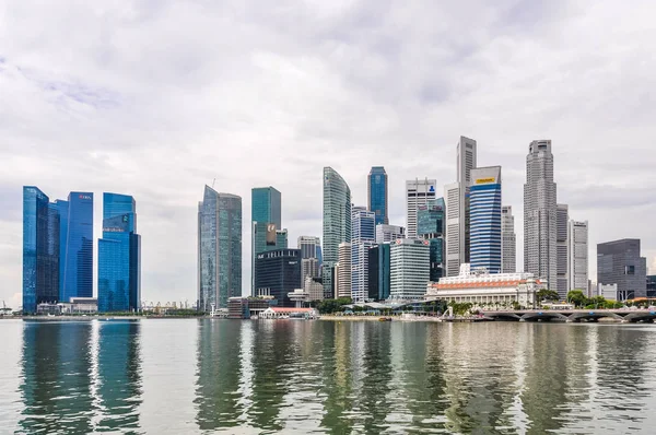 Хмарочоси та ділового району в Marina Bay, Сінгапур — стокове фото