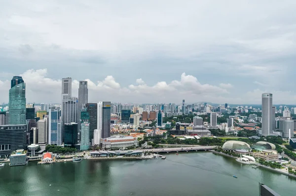 Вид з хмарочосами в Сінгапурі — стокове фото