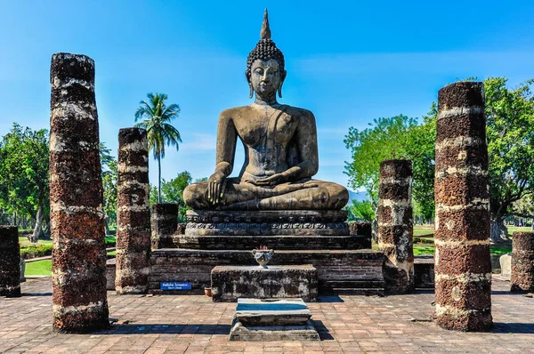 坐在阿瑜陀耶，泰国佛像 — 图库照片