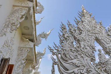 Chiang Rai, Tayland beyaz tapınakta ayrıntılarda heykel