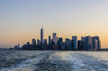 Manhattan'ın New York, ABD renkli gökyüzü