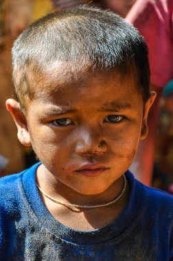 Yerel çocukta Bolaven Yaylası, Laos