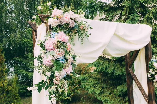 Wedding Arch Green Glade — Stock Photo, Image