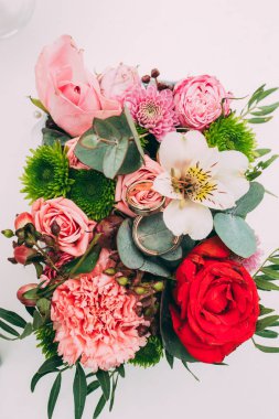 Gelin ve damat, gelin ve damat çıtır alyans alyans.