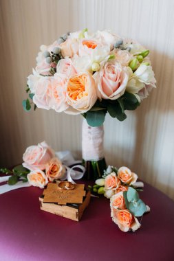 Çiçek düğün buket gül dan.