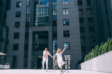 Gelin ve damat arasında romantik bir toplantı