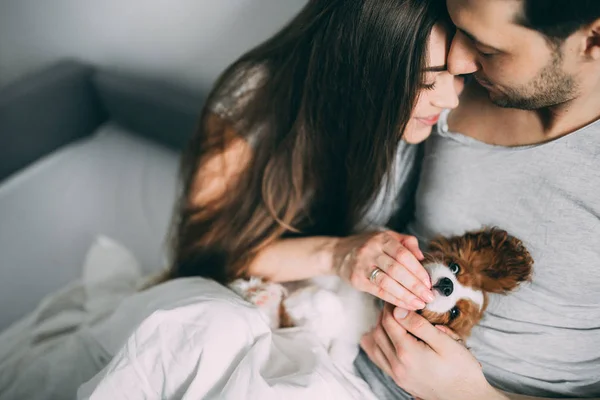 Una Sessione Fotografica Ragazzo Una Ragazza Ambiente Domestico Accogliente Membro — Foto Stock