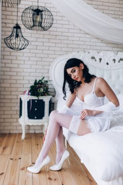 Sabah gelin. Boudoir gelinin. Düğün hazırlıkları.