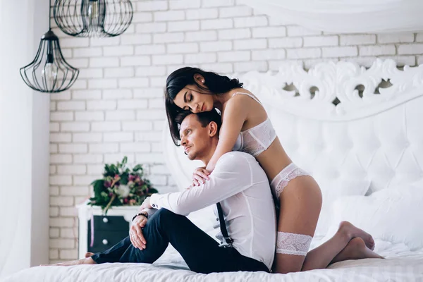 Hermosa Sesión Fotos Los Recién Casados Dormitorio — Foto de Stock