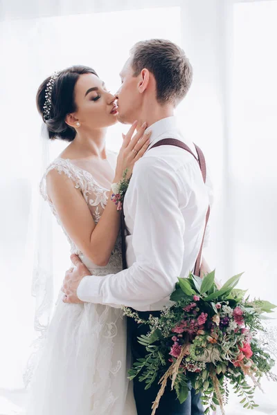 Sessão Fotográfica Matinal Dos Recém Casados — Fotografia de Stock