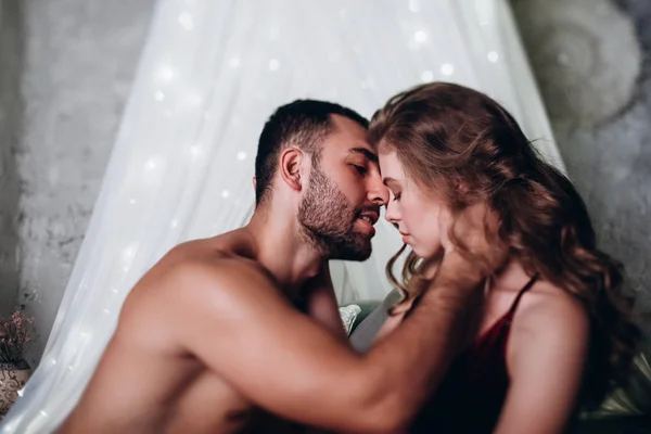 Noche Romántica Una Pareja Joven — Foto de Stock