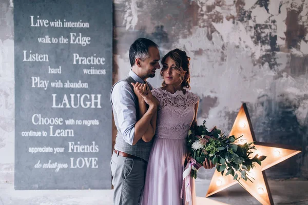 Fotosession Der Frischvermählten Atelier — Stockfoto