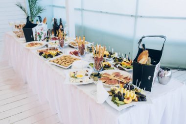 Festival tablo Konuklar bekliyor