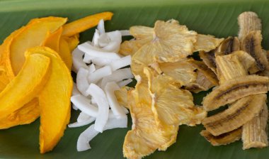 Kurutulmuş meyve karışık 