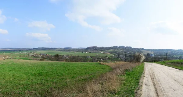 Panorama del pueblo en el verano — Foto de Stock