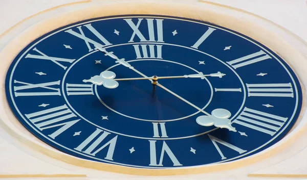 Незвичайний годинник собору Святого Віта в Празі., — стокове фото
