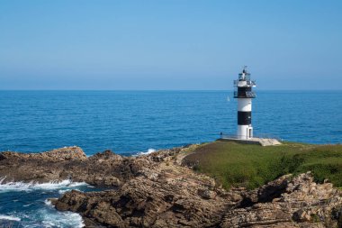 Gökhan Adası Ribadeo, Galiçya, İspanya'nın deniz feneri.