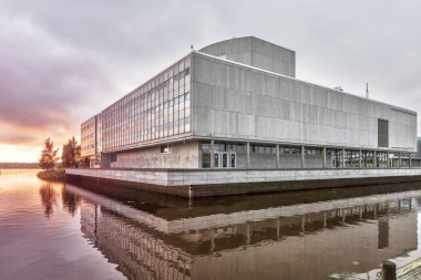 Oulu Şehir Tiyatrosu