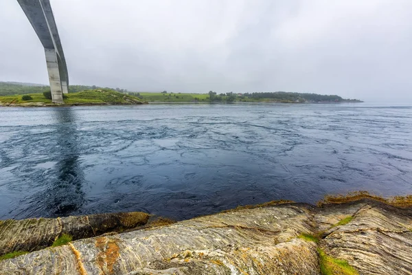 Whirlpool saltstraumen, nordland, norwegen. — Stockfoto