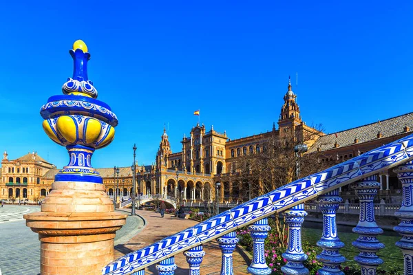 Plaza Espana. Adornos de azulejos. Sevilla — Foto de Stock