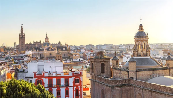 Sevilla tarihi merkezinde Panoraması — Stok fotoğraf