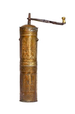 Doğu yapımı kahve öğütücüsü beyaz üzerine izole edilmiş.