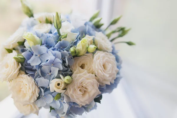 Güzel düğün buket açık kapatın. Ayrıntılar, yaprakları, yaprakları
